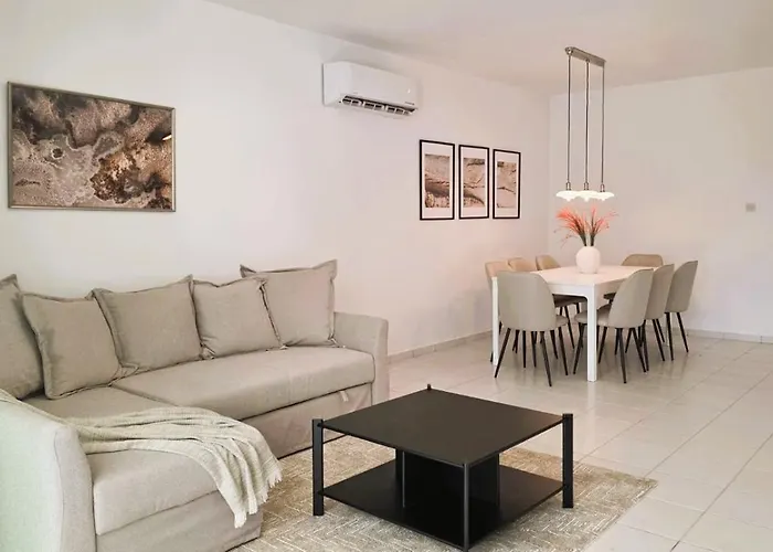 Pineview Heights By Staycom * Paphos