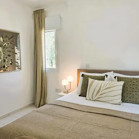Pineview Heights By Staycom Paphos
