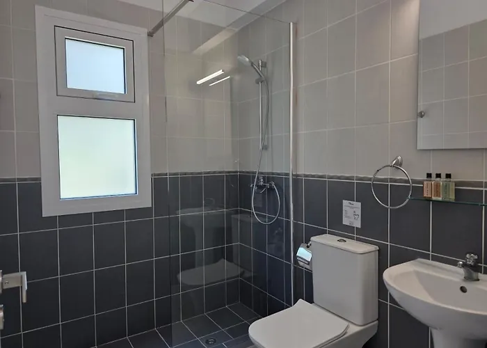 Pineview Heights By Staycom Apartmán